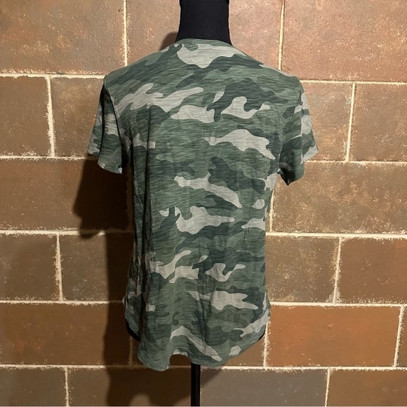 Old Navy Camo Print Crew Neck Short Sleeve T-Shirt Women's M Medium - Picture 5 of 8
